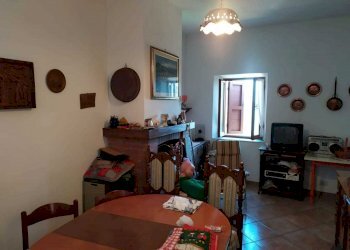 sala con camino - Casa semi indipendente borgo di sopra marciaso 3, Fosdinovo - foto 6