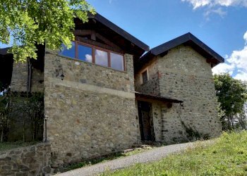 1_201979193821_2_a_ingresso.jpg - Casa indipendente Mulazzo - foto 3