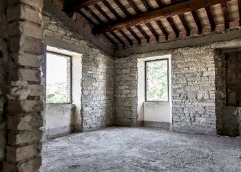 04.jpg - Casale Fossombrone - foto 1