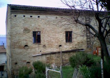 04 FABBRICATO CIELO TERRA DEL 1600 DA RISTRUTTURAR - Laboratorio Montegiorgio - foto 7