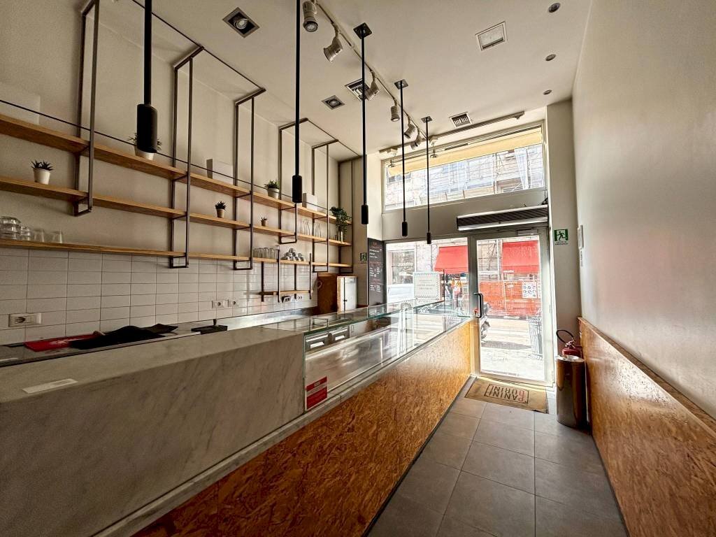 Interno non residenziale - Shop via Durini, Milano - photo 2