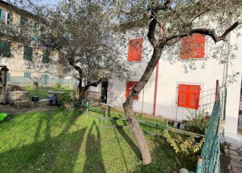 2.jpg - Villa Trifamiliare La Spezia - foto 13