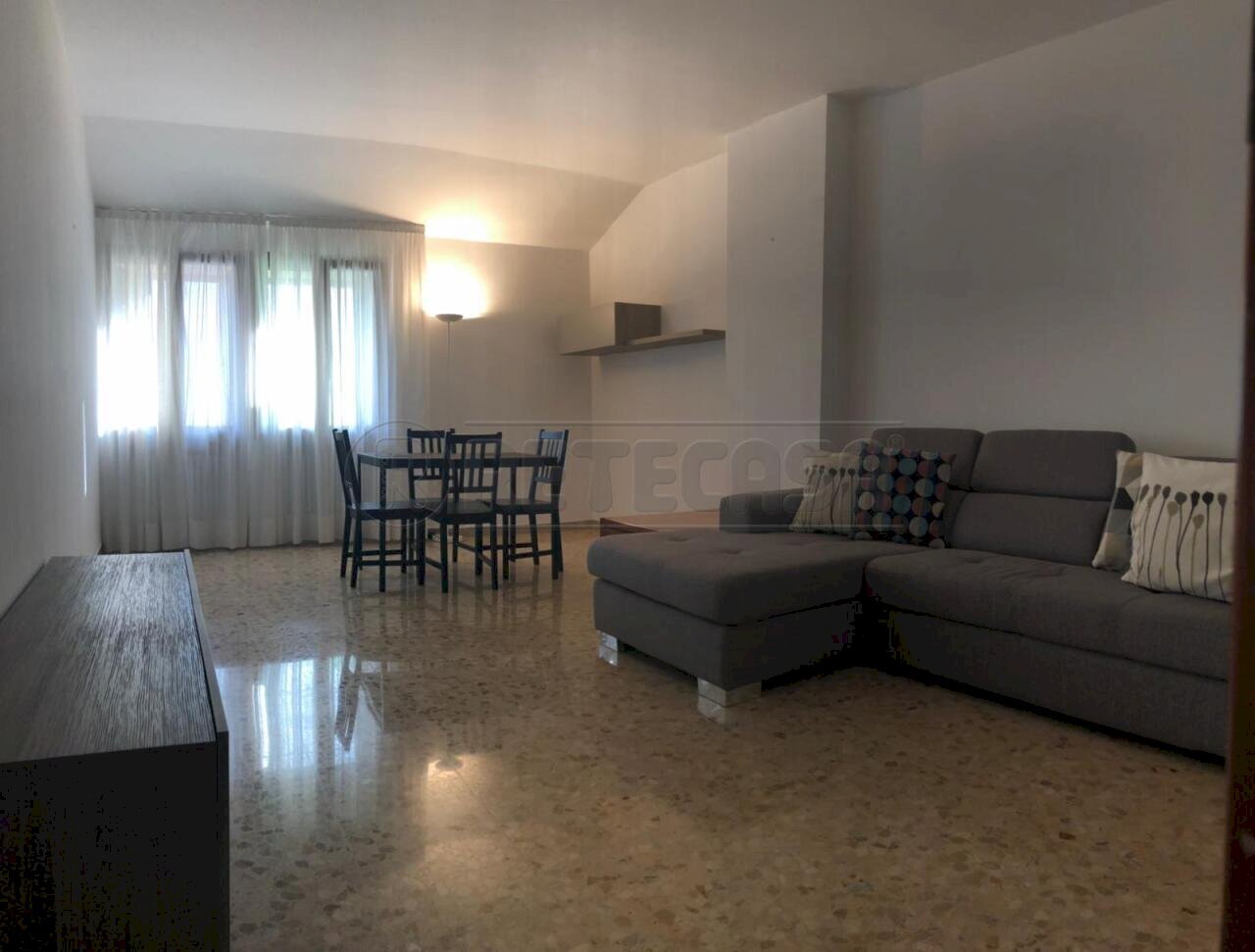 Soggiorno 3.jpeg - Apartment Via Brocchi 12, Bassano del Grappa - photo 1