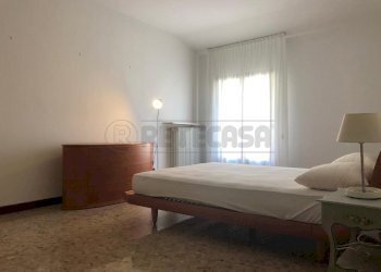 Camera matrimoniale 2.jpeg - Apartment Via Brocchi 12, Bassano del Grappa - photo 10