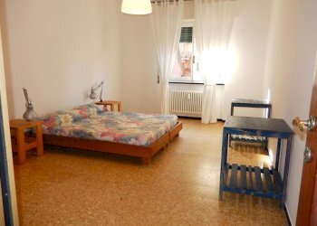 camera matrimoniale 001.JPG - Appartamento Via della Chiusa 103, Sestri Levante - foto 5