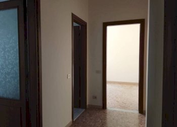 Three-room apartment Via Del Podere Rosa, Roma - photo 3