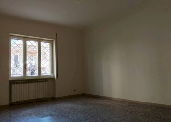 Three-room apartment Via Del Podere Rosa, Roma - photo 4