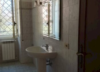 Three-room apartment Via Del Podere Rosa, Roma - photo 11