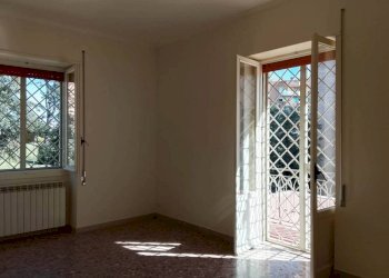 Three-room apartment Via Del Podere Rosa, Roma - photo 30