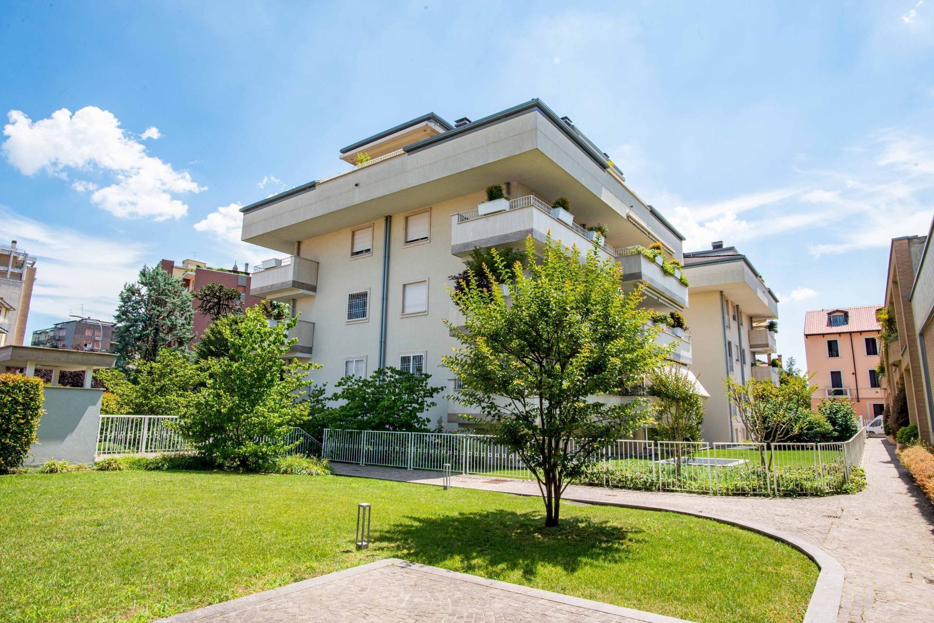 Ufficio via san Michele del Carso, Rho - foto 1