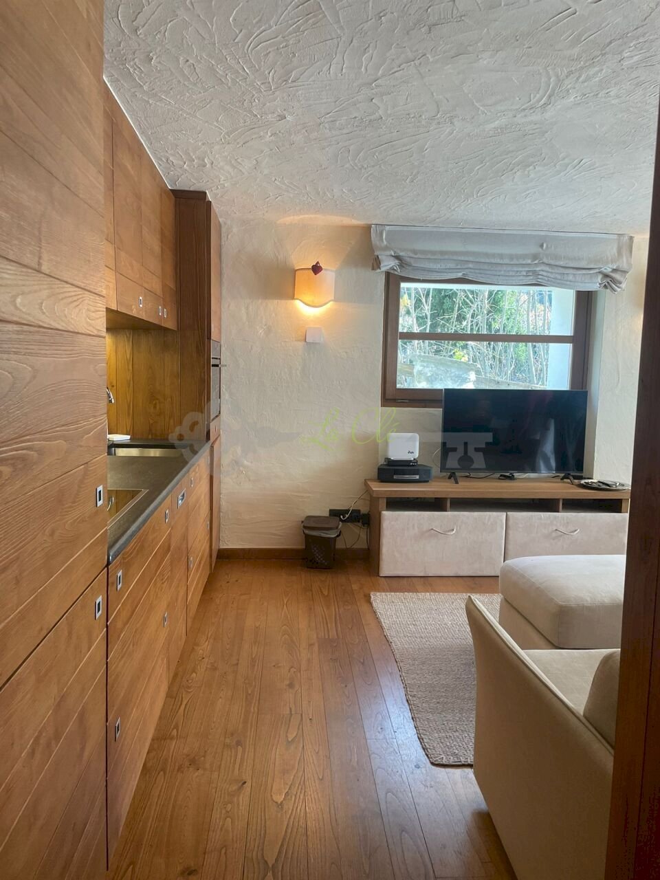 AFFITTO COURMAYEUR - SOGGIORNO, ZONA PRANZO E ANGO - Two-room apartment Strada della Brenva 17, Courmayeur - photo 2