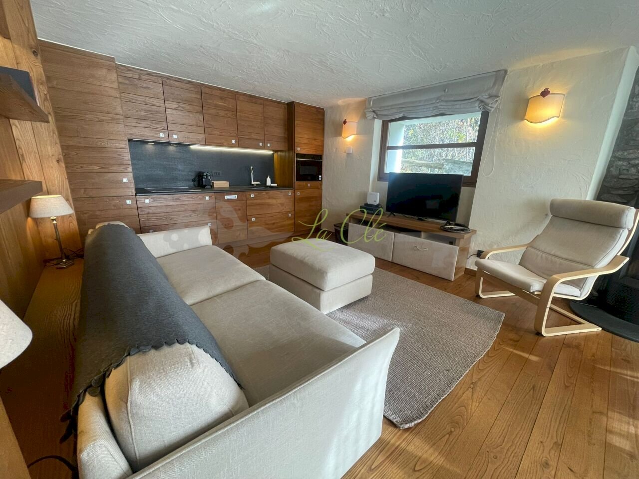 AFFITTO COURMAYEUR - SOGGIORNO, ZONA PRANZO E ANGO - Two-room apartment Strada della Brenva 17, Courmayeur - photo 3