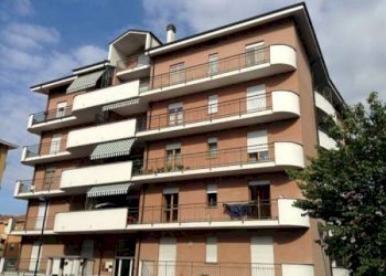 Attico via Crimea, Bra - foto 1