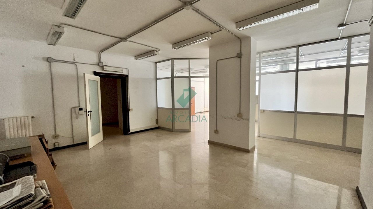 interno - Office Via Matarrese 58, Bari - photo 2