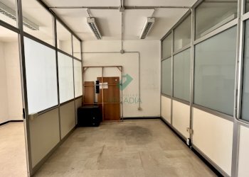 interno - Office Via Matarrese 58, Bari - photo 10