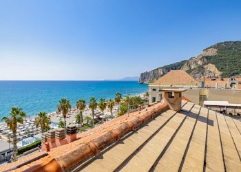 C83A4006.jpg - Appartamento Piazza Vittorio Emanuele II, Finale Ligure - foto 3