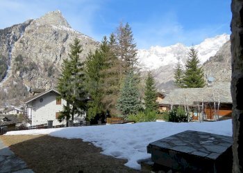 AFFITTO COURMAYEUR - TERRAZZO E GIARDINO - Four-room apartment Regione Belvedere 4, Courmayeur - photo 17