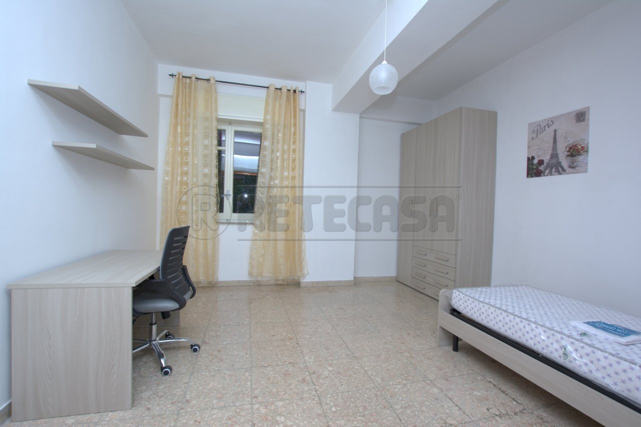 DSC_0027.NEF.jpg - Four-room apartment Via Garibaldi 306, Messina - photo 2