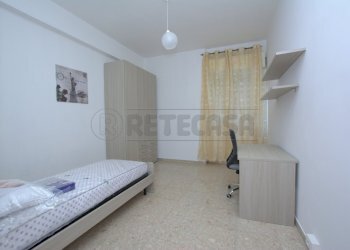 DSC_0033.NEF.jpg - Four-room apartment Via Garibaldi 306, Messina - photo 3