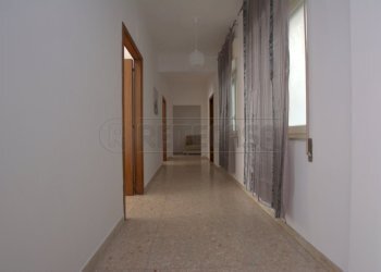 DSC_0048.NEF.jpg - Four-room apartment Via Garibaldi 306, Messina - photo 13