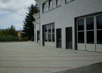 P8310009.JPG - Locale Commerciale Via San Jacopo alla Tomba, Lucca - foto 2