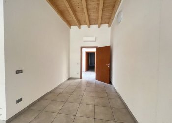 IMG_9218.JPG - Commercial Premises Via Giacomo Matteotti 146, Crevalcore - photo 12