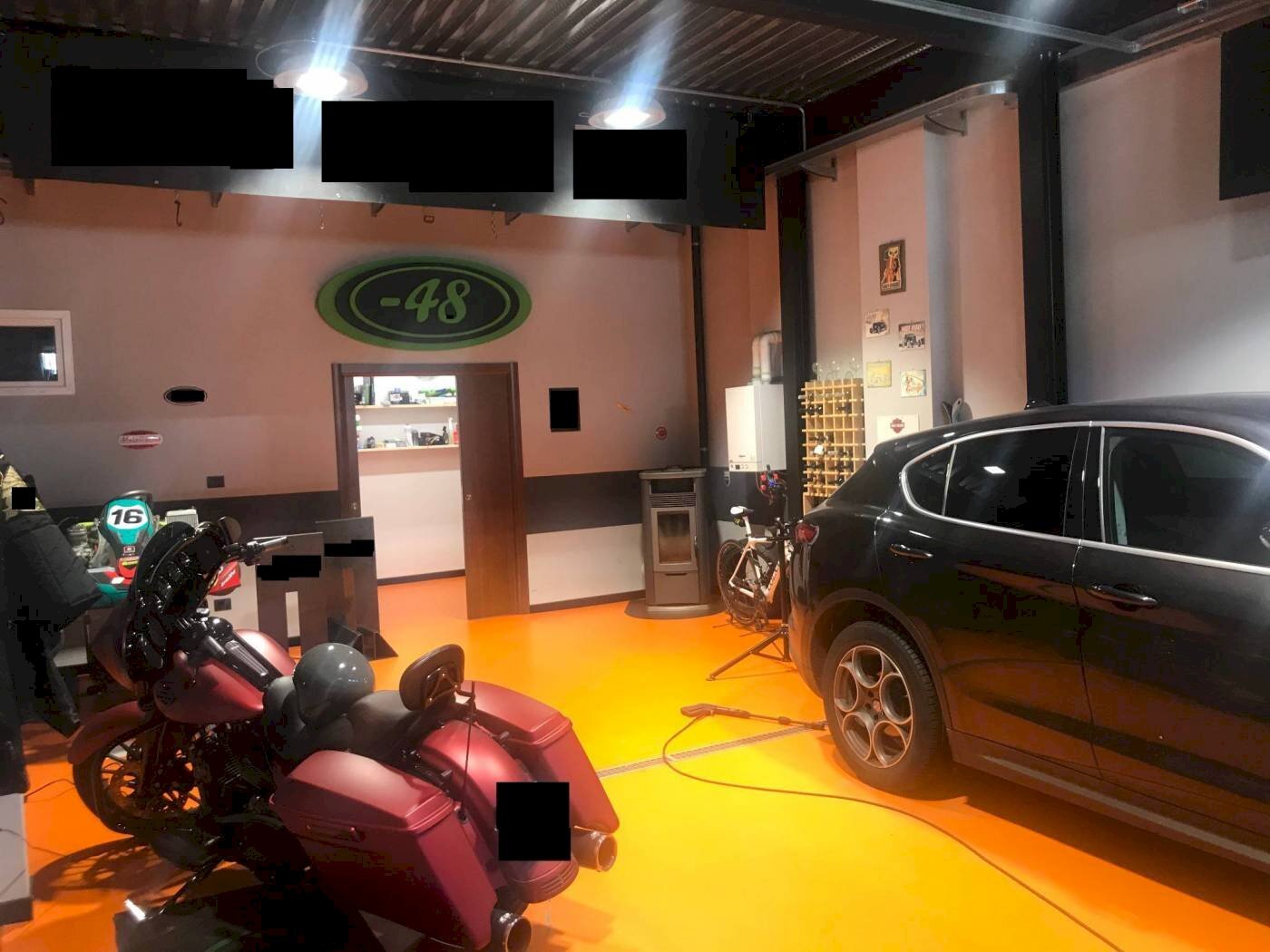 Magazzino piazza Tzambarlet, Gressan - foto 2