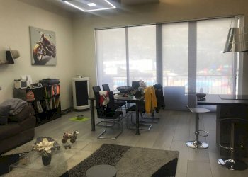 Magazzino piazza Tzambarlet, Gressan - foto 5