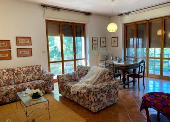 Villa Unifamiliare via Camillo Benso di Cavour, Castagnole Monferrato - foto 1