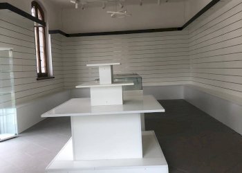 Attività Commerciale Via Barbantini, Lucca (zona Arancio) - foto 5