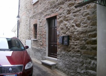 Mioglia Aprile 2009 005.jpg - Quadrilocale Via Anlera, Mioglia - foto 9