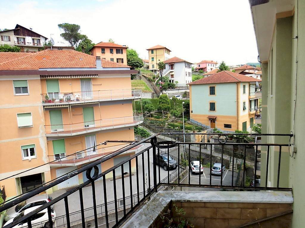 Balcone - Appartamento via Circonvallazione, Campomorone - foto 1