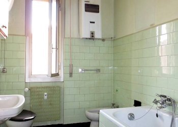 Bagno - Three-room apartment via Circonvallazione, Campomorone - photo 14