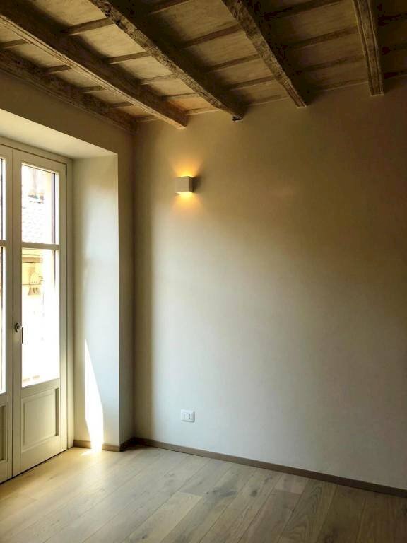 Stanza non arredata - Bilocale via Po, 5, Torino (zona Centro) - foto 3