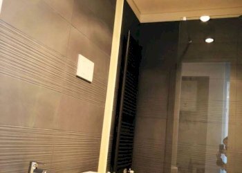 Bagno - Bilocale via Po, 5, Torino (zona Centro) - foto 4