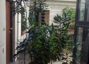 Interno palazzo - Bilocale via Po, 5, Torino (zona Centro) - foto 10