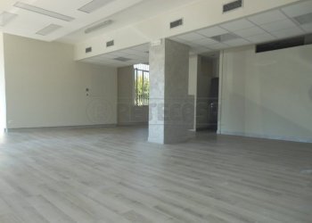 foto 315.jpg - Commercial Premises Bassano del Grappa - photo 6