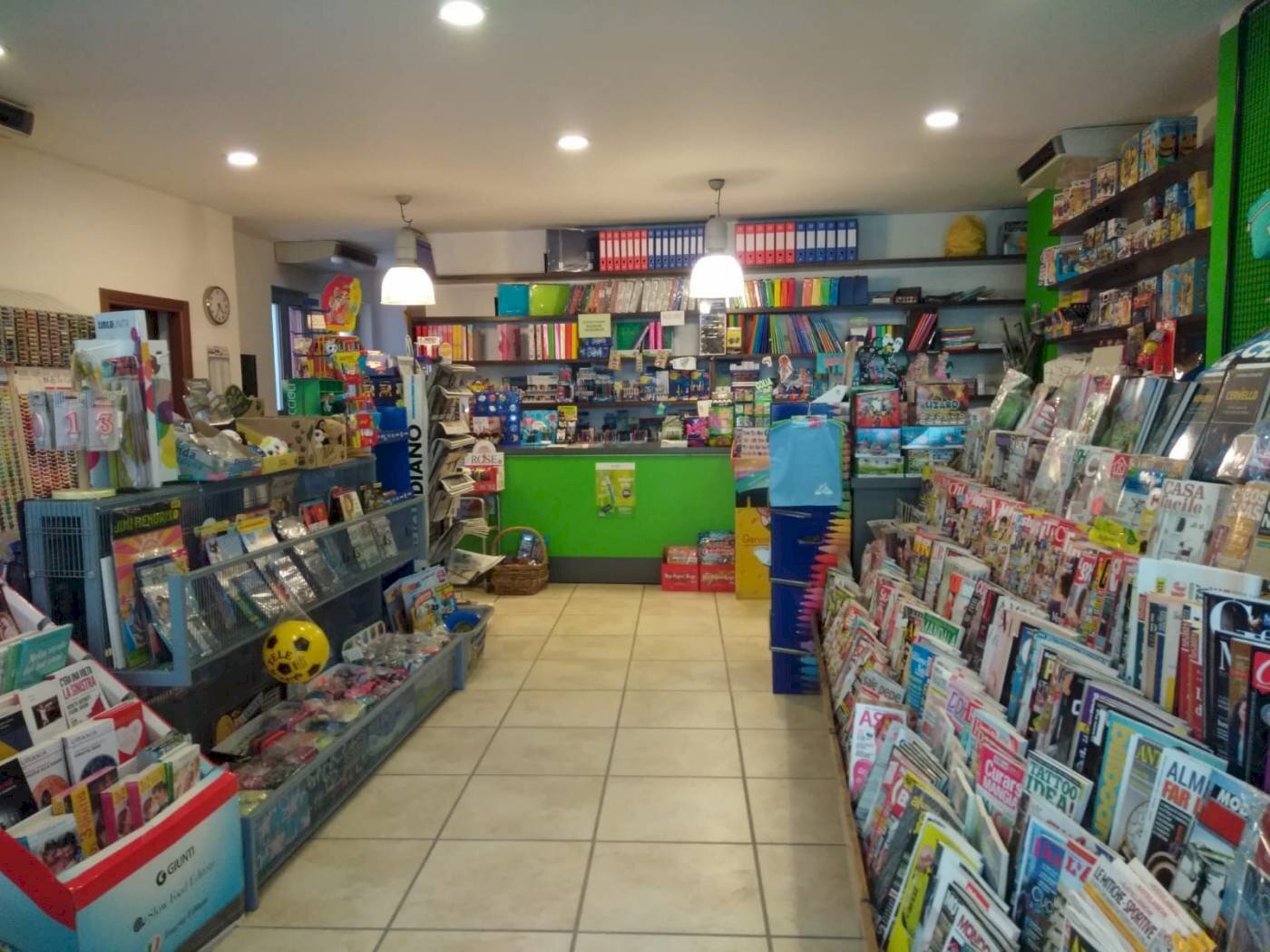 interno - Newsagents - Newsagents with Kiosk via Vittorio Emanuele, 28, Buttigliera d'Asti - photo 2