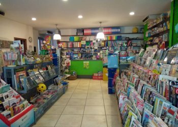 interno - Edicole - Edicole con Chiosco via Vittorio Emanuele, 28, Buttigliera d'Asti - foto 2