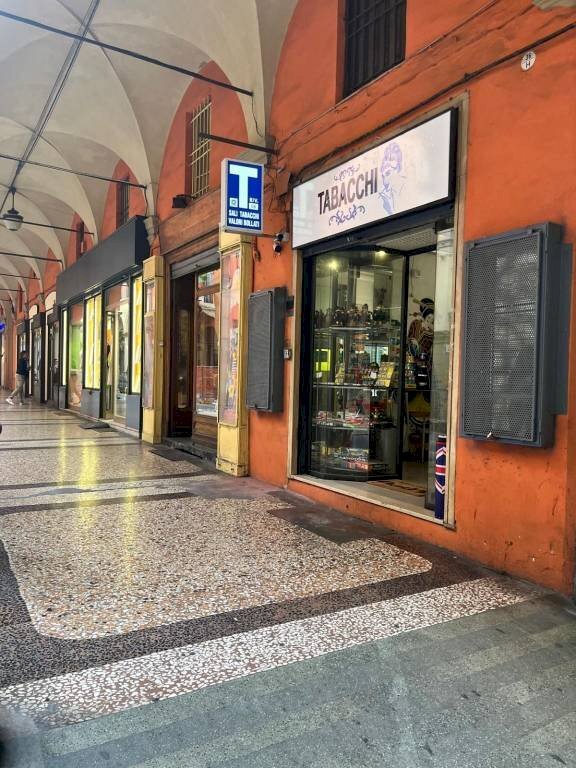 Zona - Bar - Tabacchi - Ricevitoria Bologna (zona Centro Storico) - foto 2