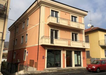 palazzina facciata - Appartamento via Guglielmo Marconi, 29, Cengio - foto 1