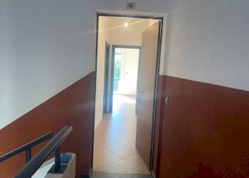 ingresso int. 4 al 2° pianoo - Appartamento via Guglielmo Marconi, 29, Cengio - foto 3