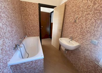 bagno con vasca - Apartment via Guglielmo Marconi, 29, Cengio - photo 10