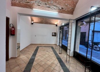 Interno non residenziale - Negozio via Giuseppe Mazzini, 19, Spotorno - foto 2