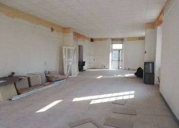 Attività Commerciale VIA CONTESORA, Lucca - foto 1