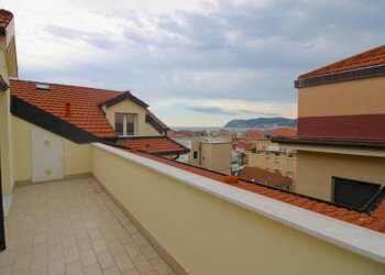 VISTA E TERRAZZINO - Attico via Giuseppe Mazzini, 38, Alassio - foto 4