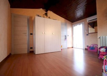 disimpegno - Four-room apartment via San Sinforiano, San Biagio della Cima - photo 10