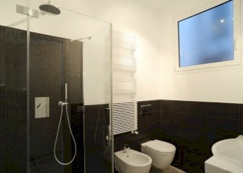 Bagno con doccia.jpg - Appartamento Alassio - foto 8