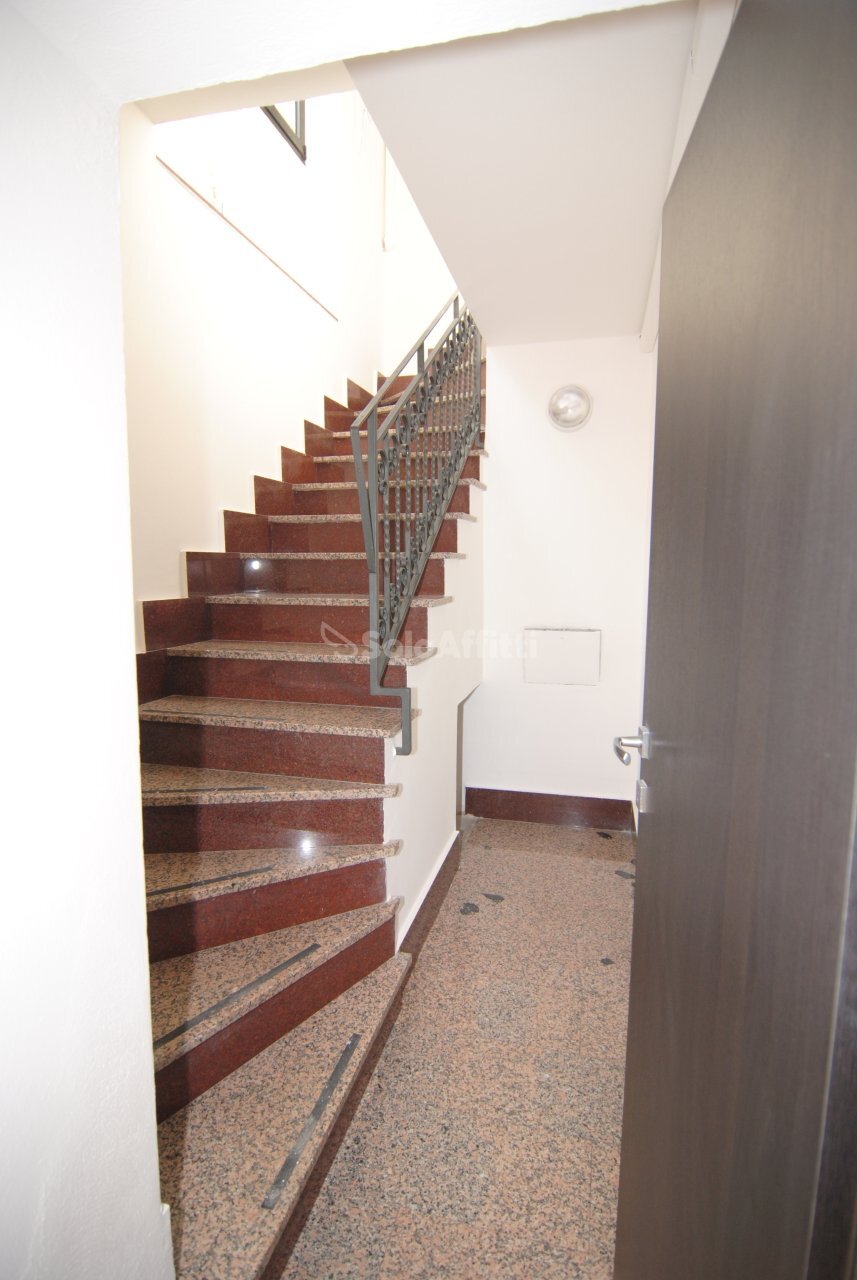 ACCESSO A PRIMO LIVELLO - Office PIAZZALE 11 MAGGIO, Livorno - photo 3