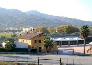 Insieme.jpg - Locale Commerciale Monteprandone - foto 24